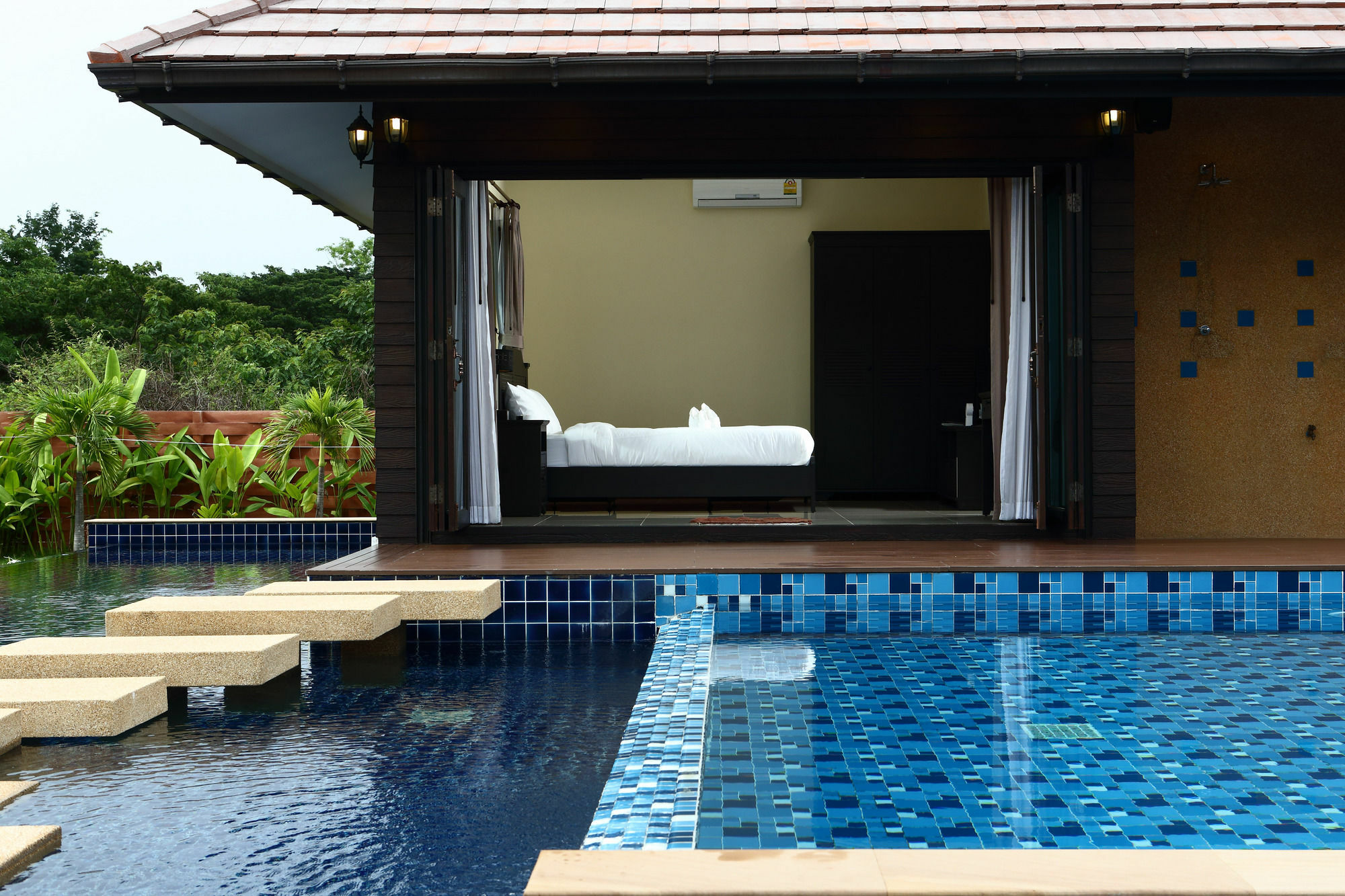 Zen Oasis Chiang Mai Villa Saraphi Luaran gambar